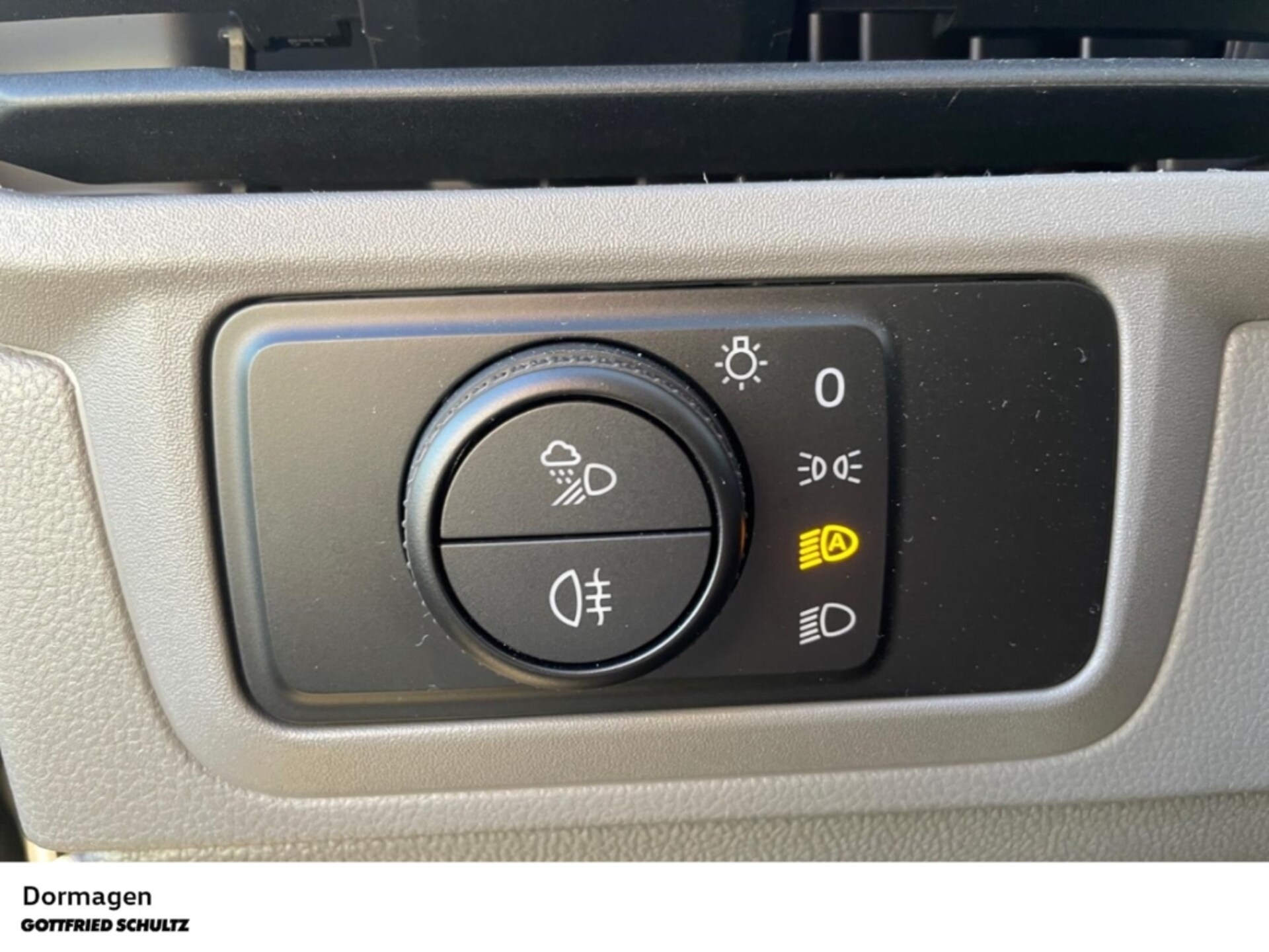 Volkswagen Caravelle langer Radstand Basis-Modell