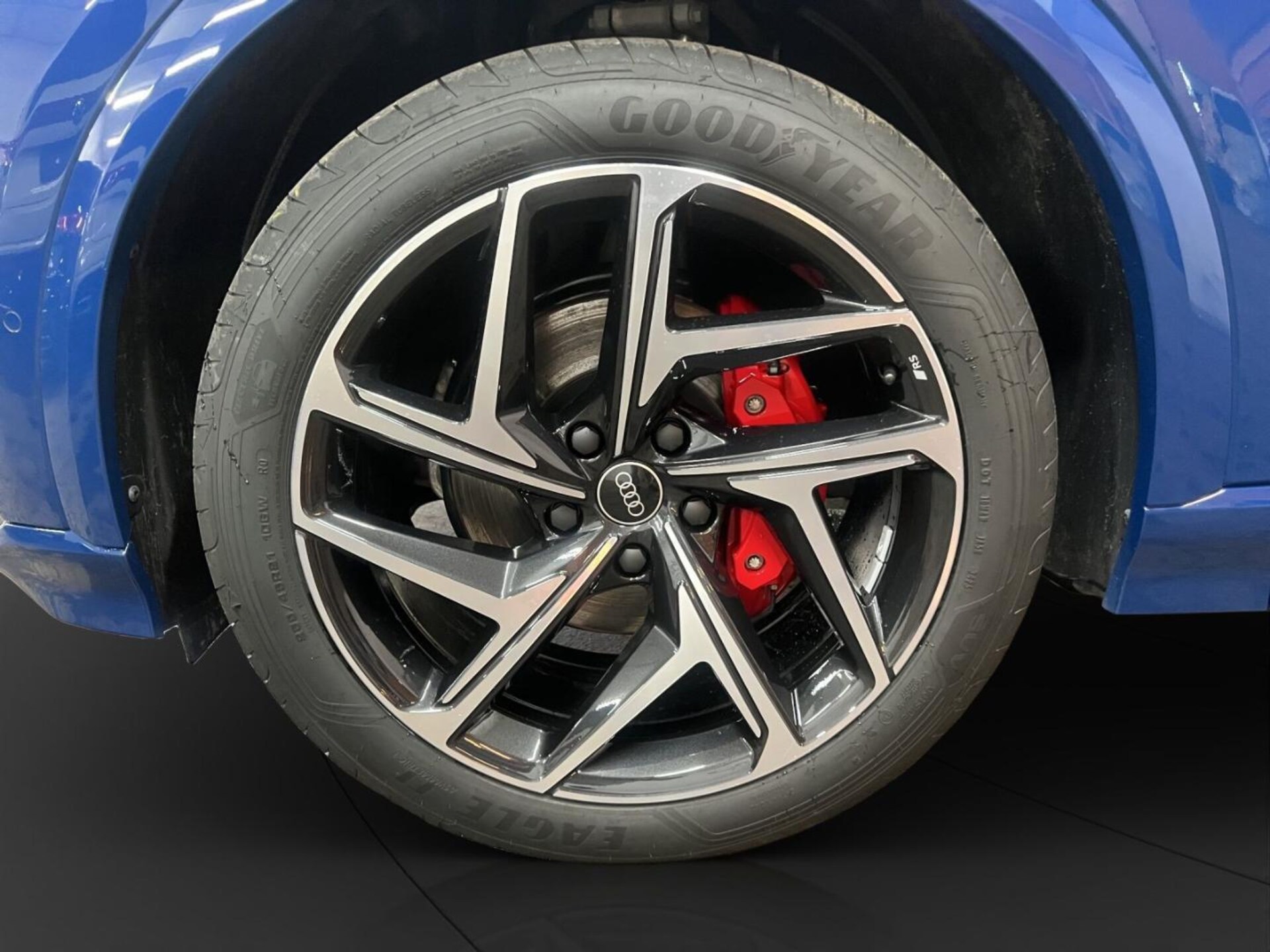 Audi Q6 SUV e-tron