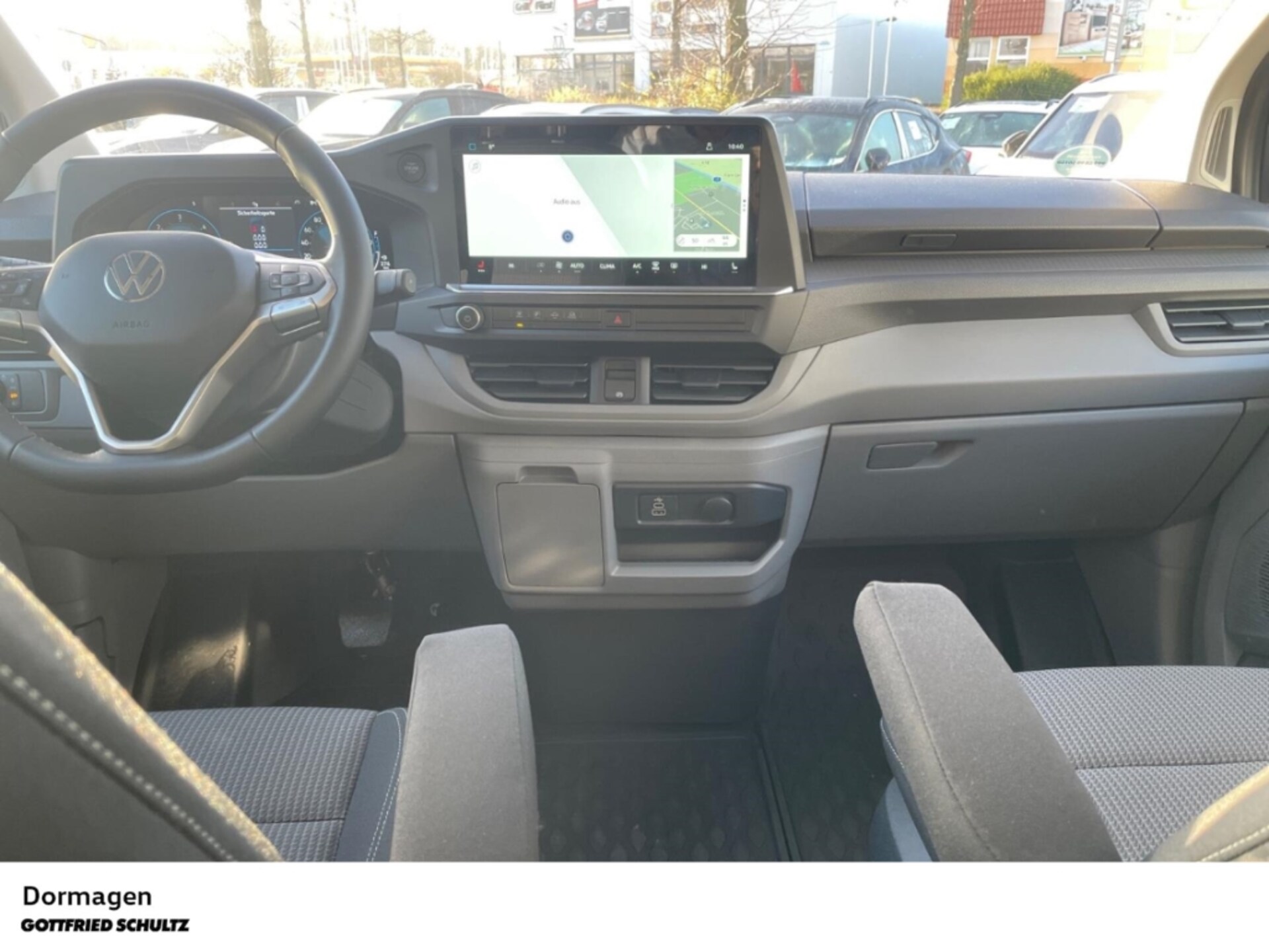 Volkswagen Caravelle langer Radstand Basis-Modell