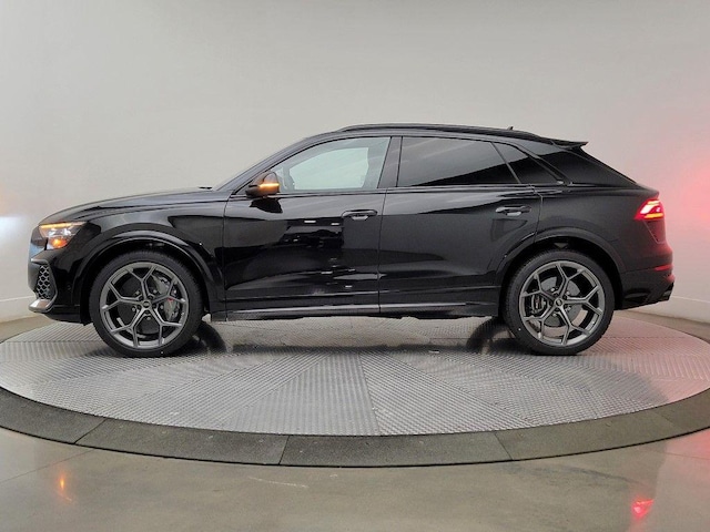 2026 Audi RS Q8 SUV performance