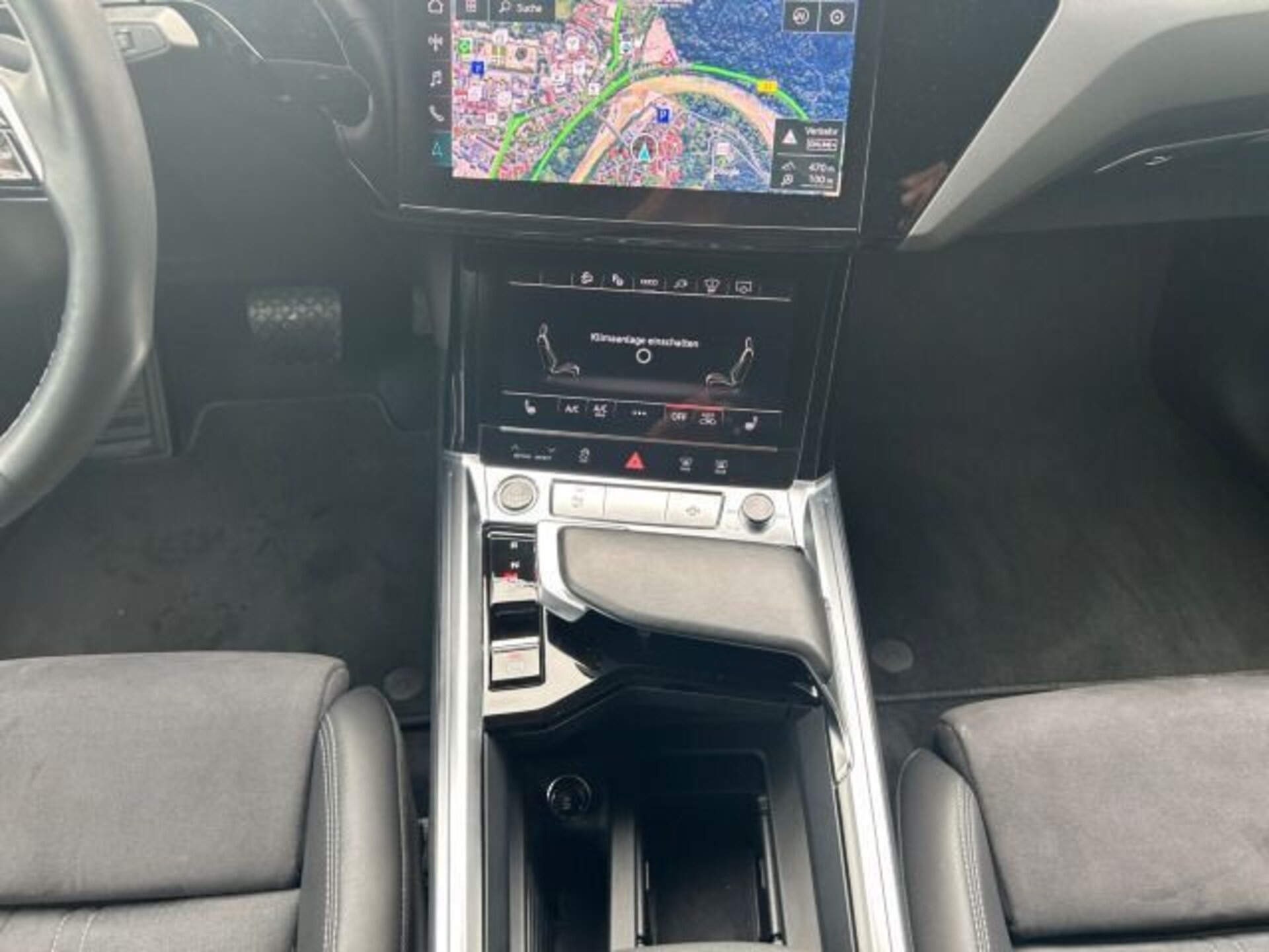 Audi Q8 Sportback e-tron S line