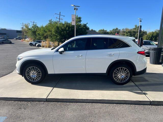 2024 Mercedes-Benz GLC 300