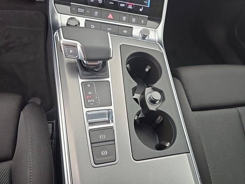 Image about Audi A6 Avant Business Advanced 40 TDI quattro 150 kW (204 CV) S tronic