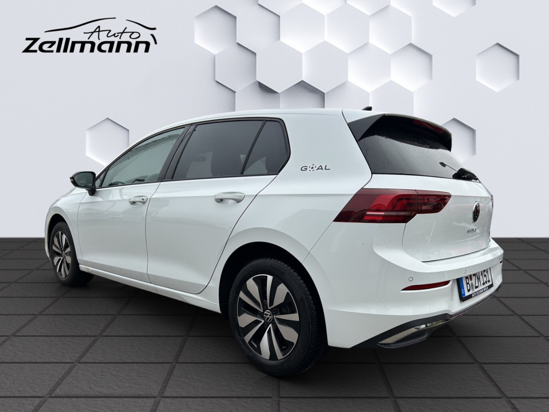 Volkswagen Golf Life