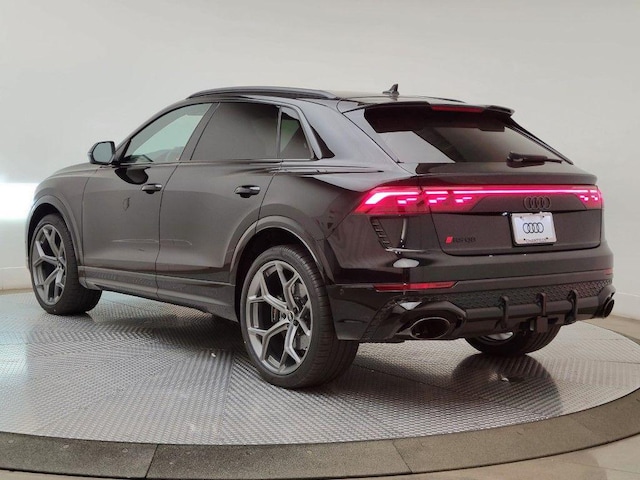 2026 Audi RS Q8 SUV performance