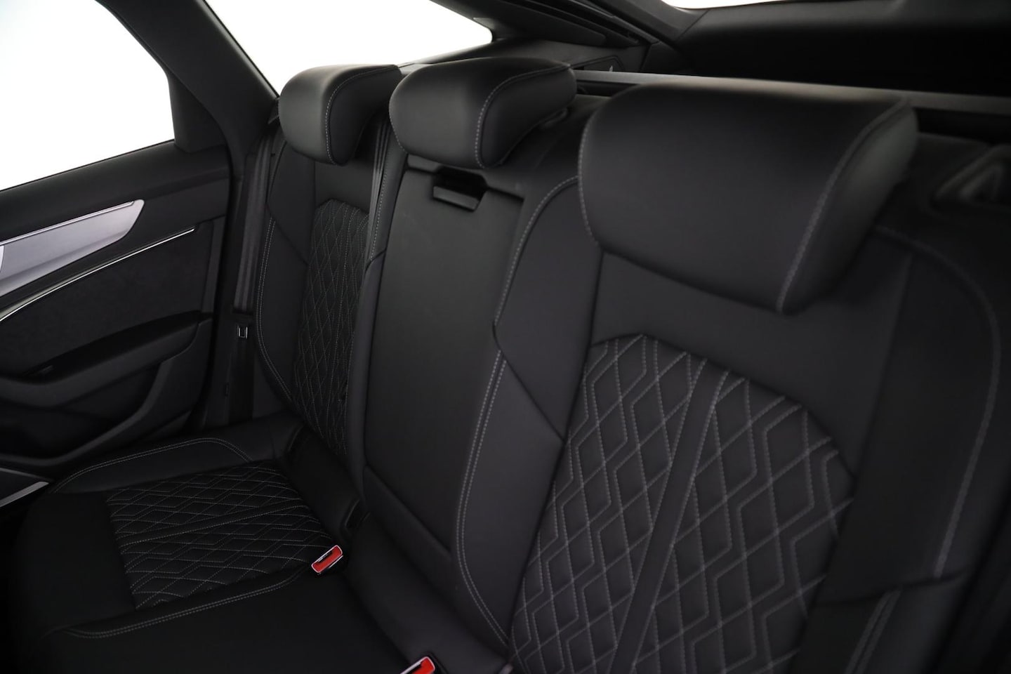 Bild über Audi A6 Avant S line 55 TFSI quattro S tronic - für weitere Informationen kontaktieren Sie den Audi Partner