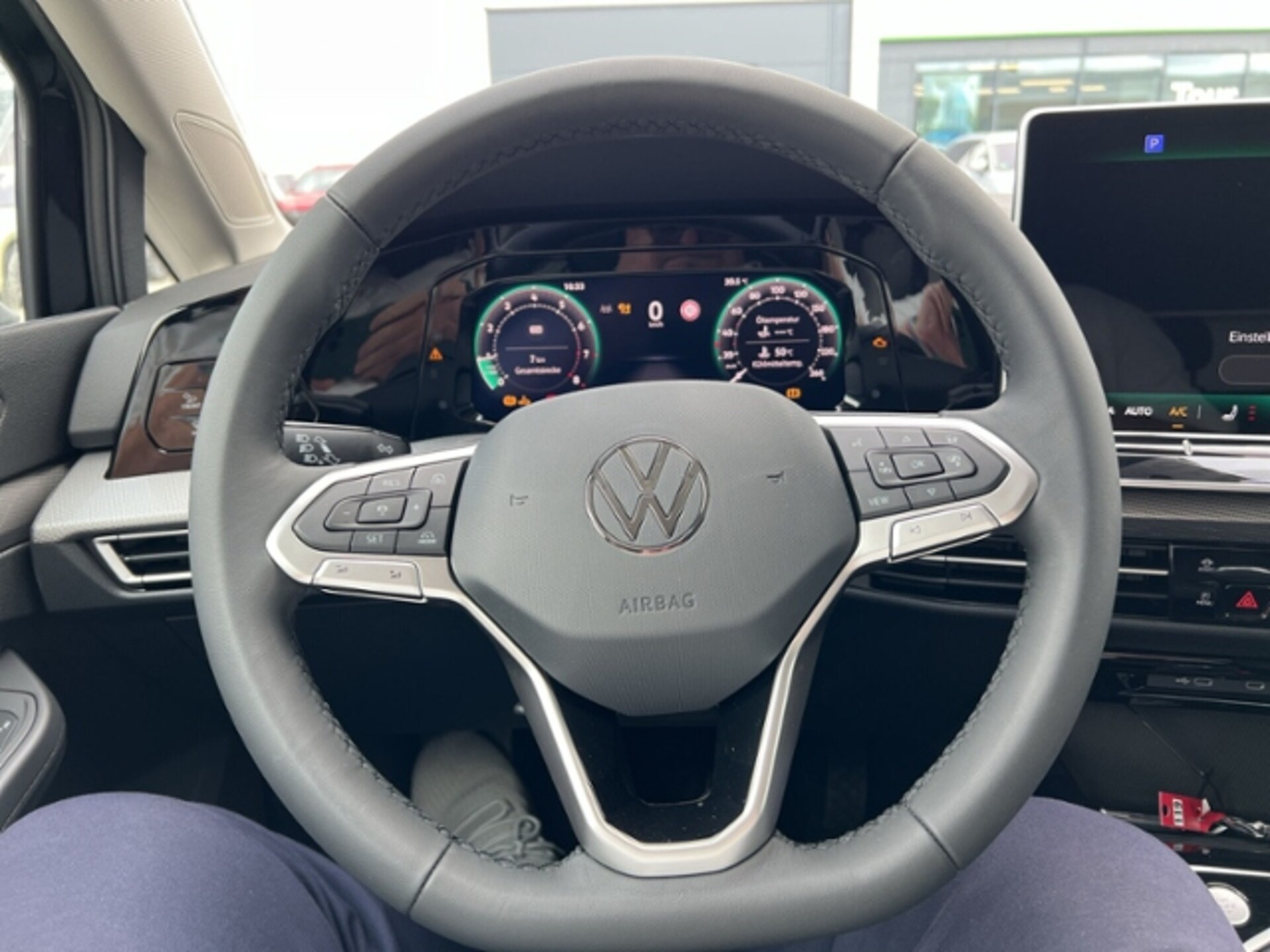 Volkswagen Golf Style