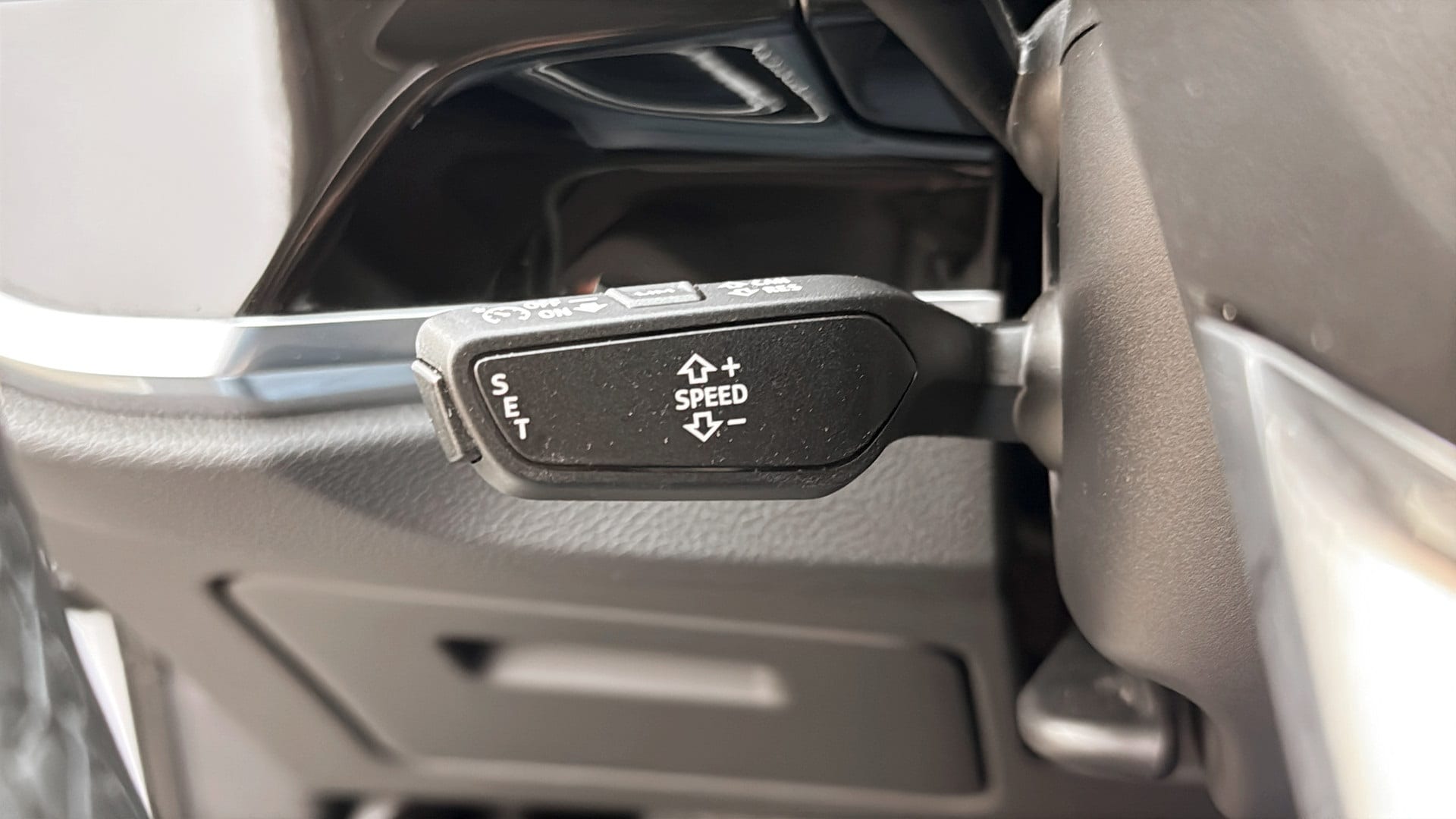 Bild som visar Audi Q3 Q3 35 TFSI Proline advanced 150 hk S tronic - för mer information kontakta din Audi Partner