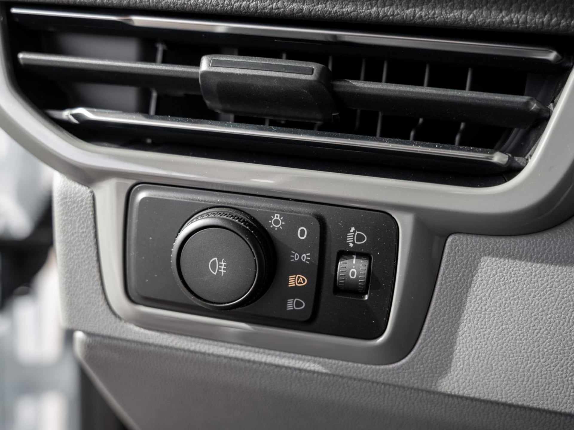 Volkswagen Transporter Pritschenwagen Doppelkabine