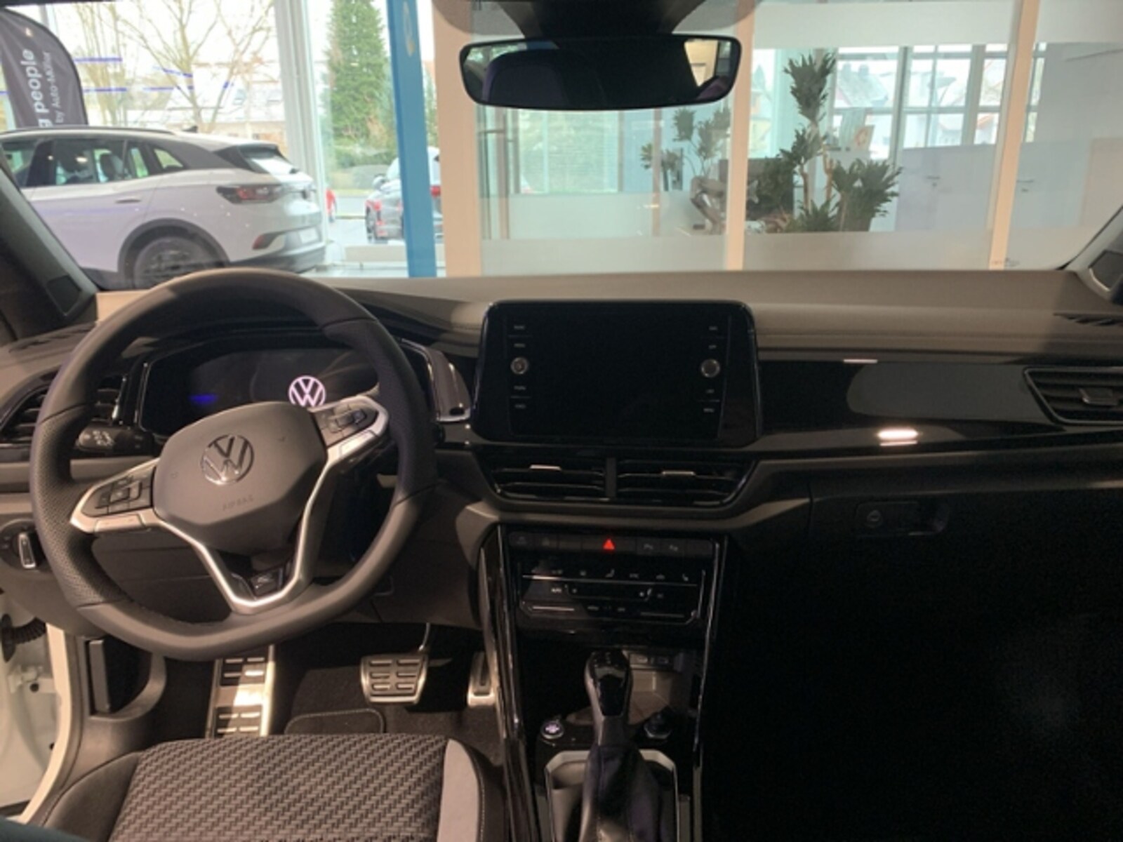 Volkswagen T-Roc Cabriolet – Bild 3