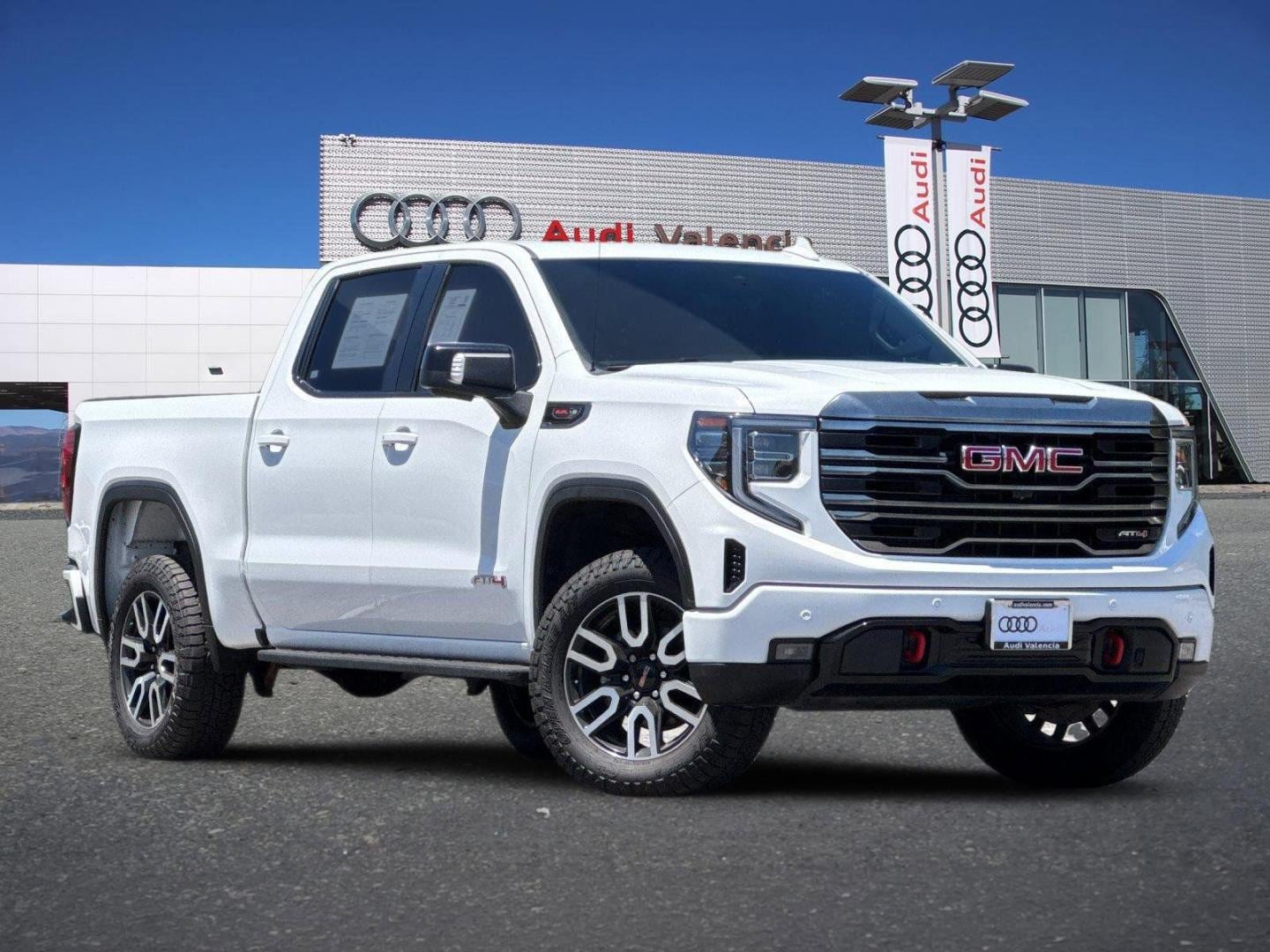 2022 GMC Sierra AT4 4WD Crew Cab Short Box's photo