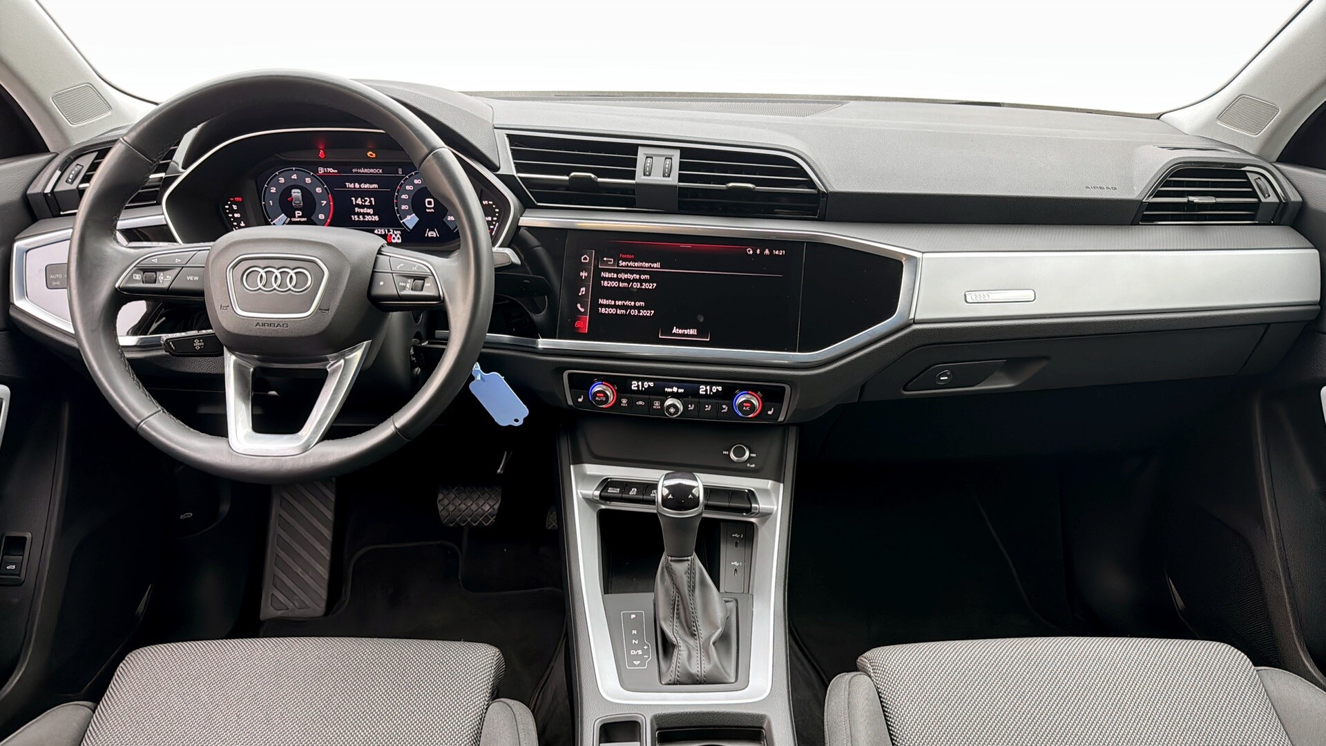 Bild som visar&nbsp;Audi Q3&nbsp;Q3 35 TFSI Proline advanced 150 hk S tronic - för mer information kontakta din Audi Partner