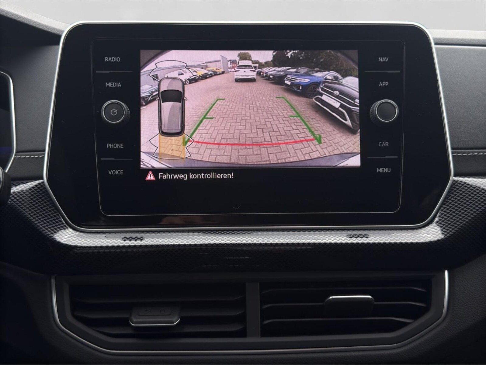 Volkswagen T-Cross – Bild 9