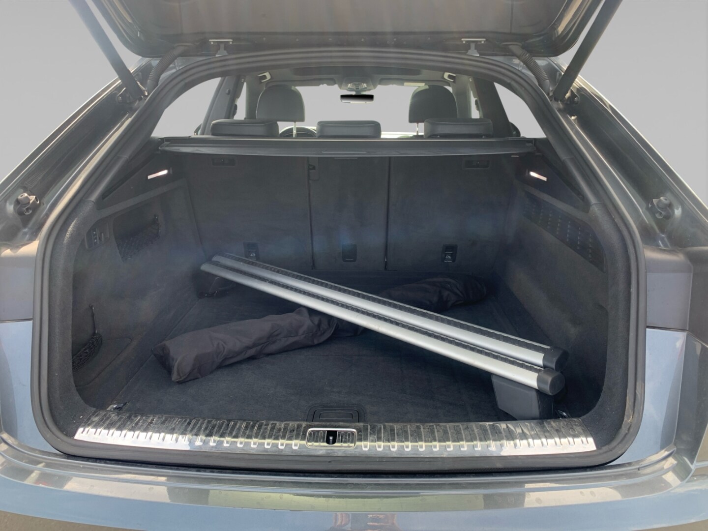 Image about Audi Q8 50 TDI quattro tiptronic
