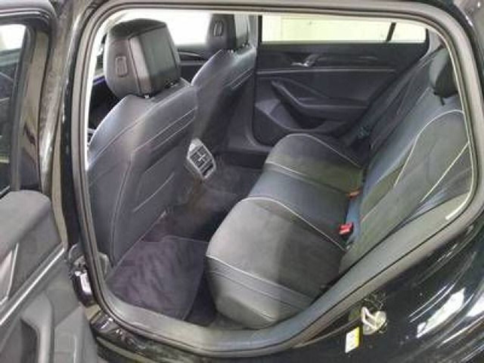 Volkswagen Passat – Bild 5