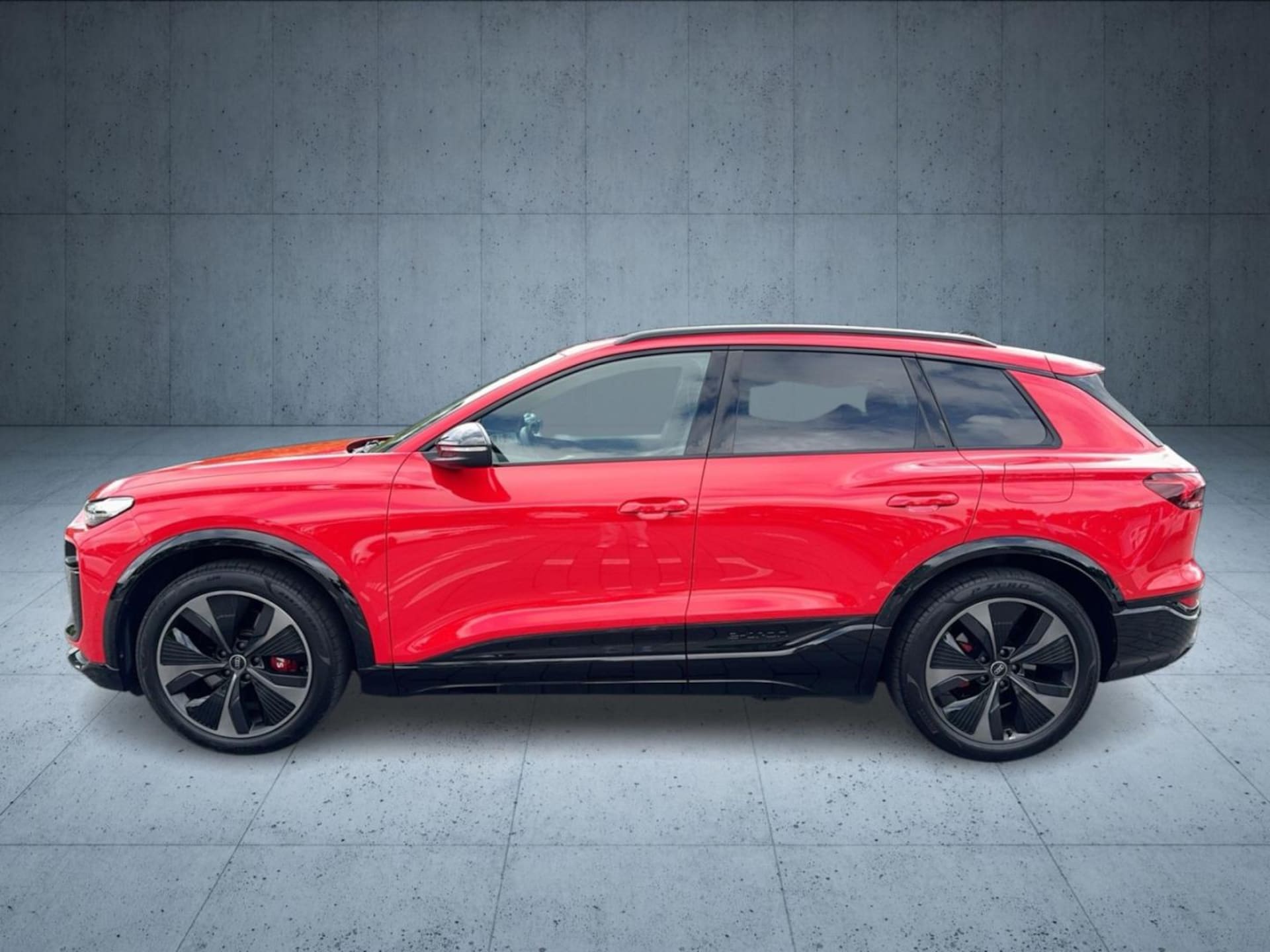 Audi SQ6 SUV e-tron