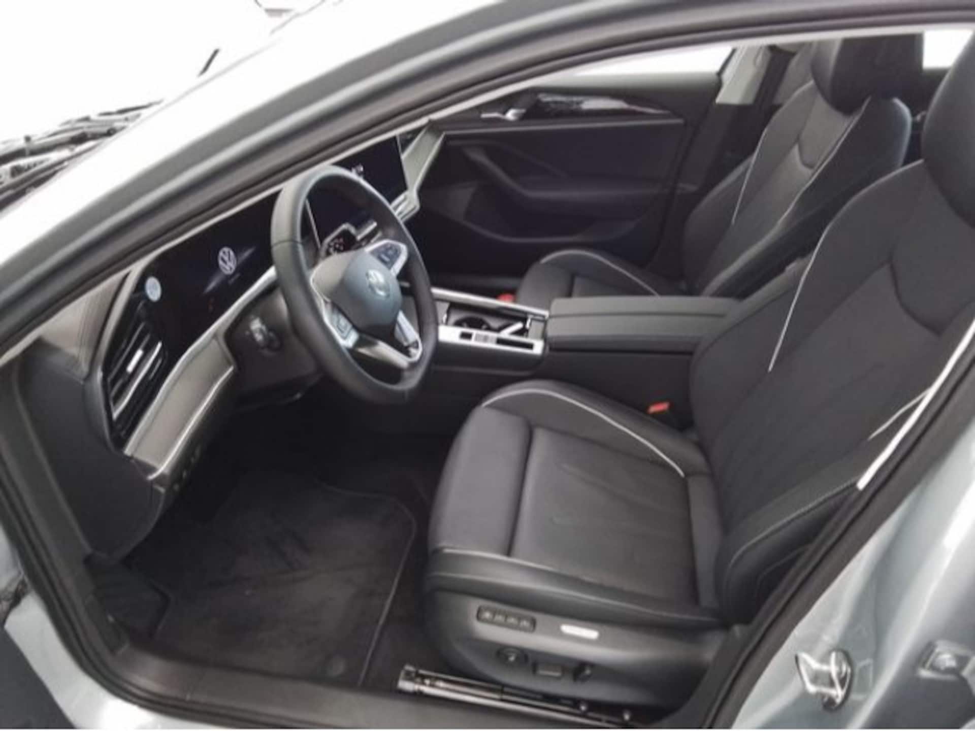 Volkswagen Passat Elegance