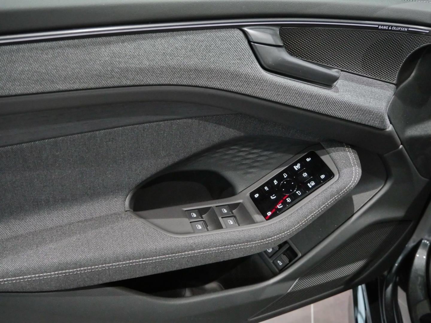 Bild über Audi A6 Limousine e-hybrid edition one e-hybrid quattro 270 kW S tronic - für weitere Informationen kontaktieren Sie den Audi Partner