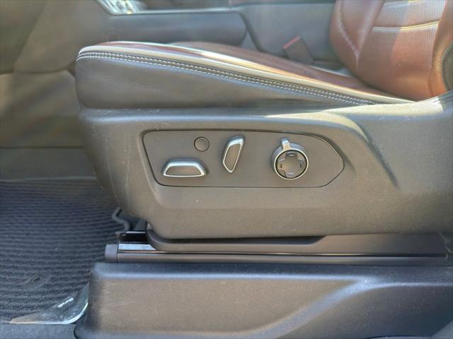 2024 GMC Yukon Denali Ultimate - Photo 12