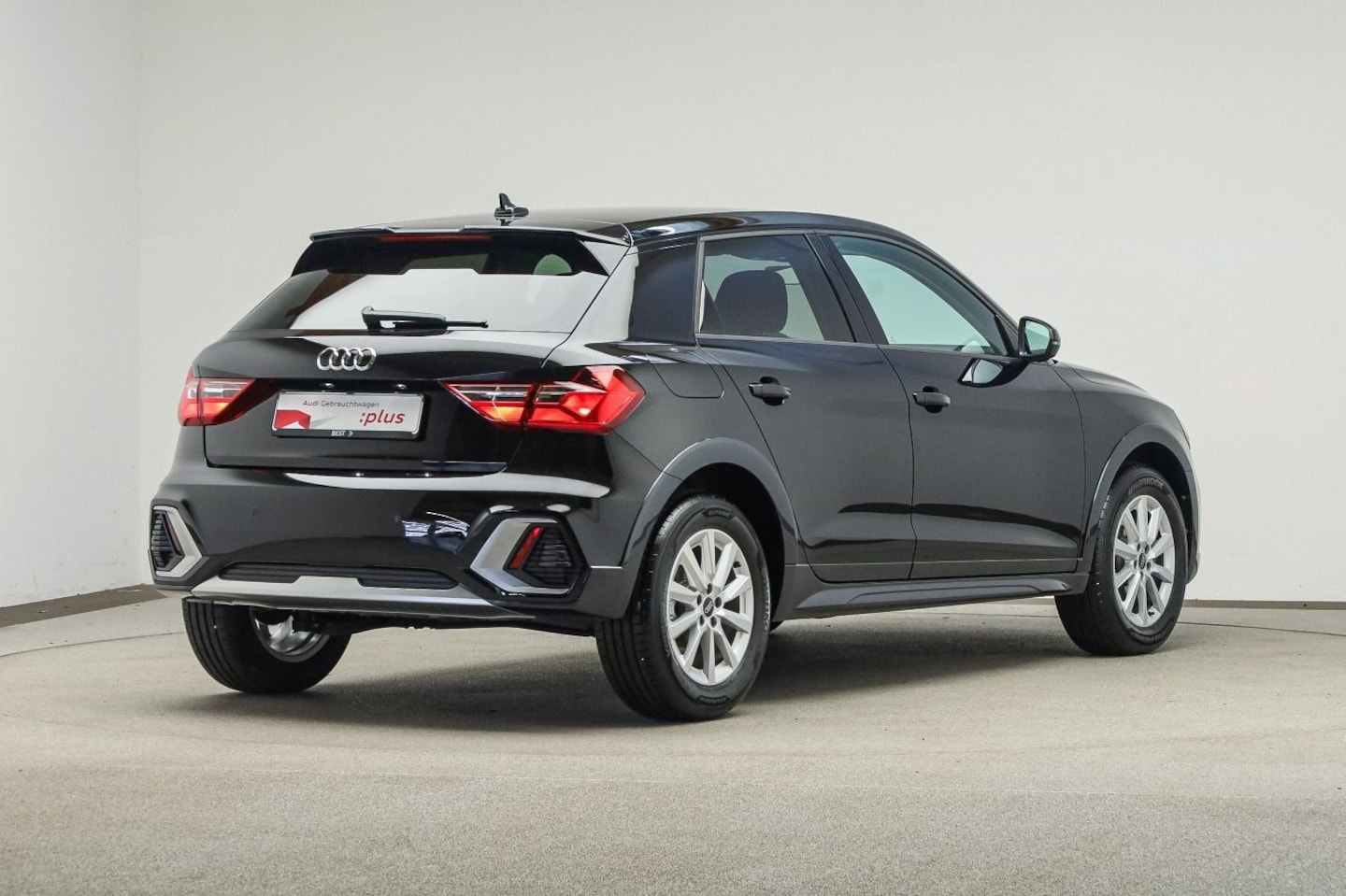 Bild über Audi A1 allstreet 30 TFSI Schaltgetriebe - für weitere Informationen kontaktieren Sie den Audi Partner