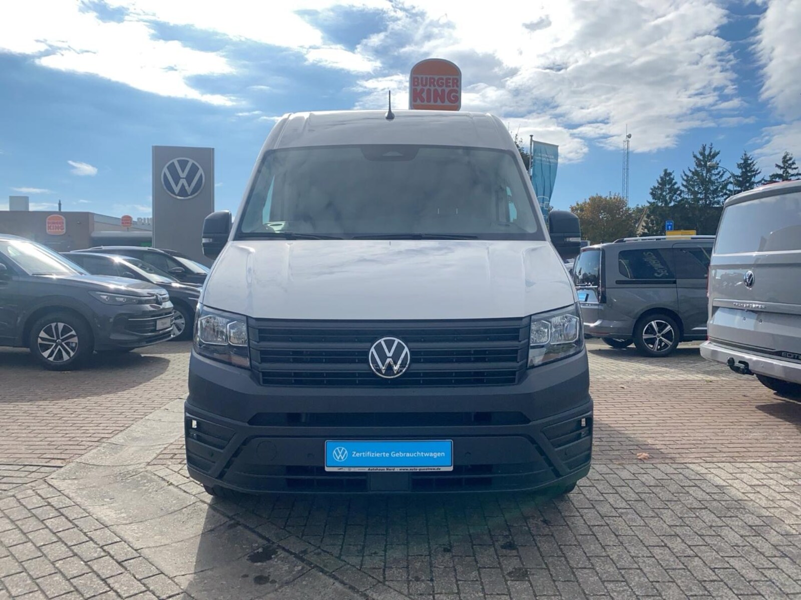 Volkswagen Crafter Kasten mittlerer Radstand – Bild 7