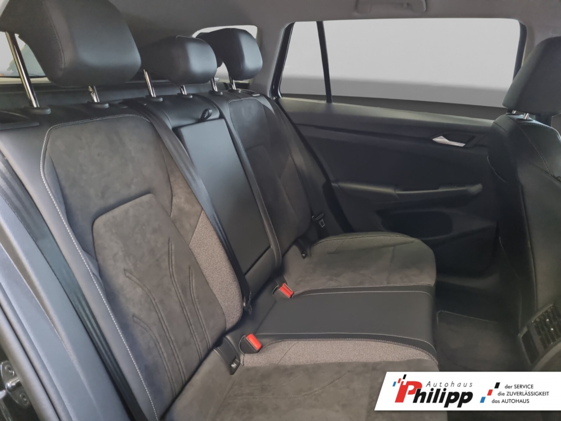 Volkswagen Golf Variant Style