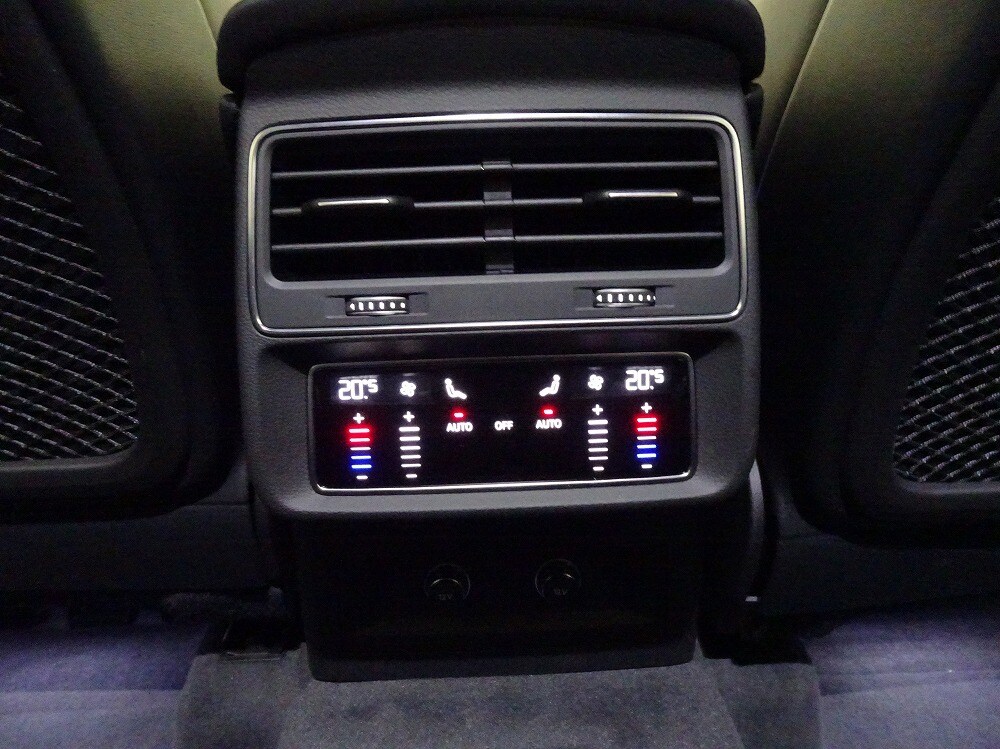 Image about Audi Q7 50 TDI quattro S line kW(PS) tiptronic