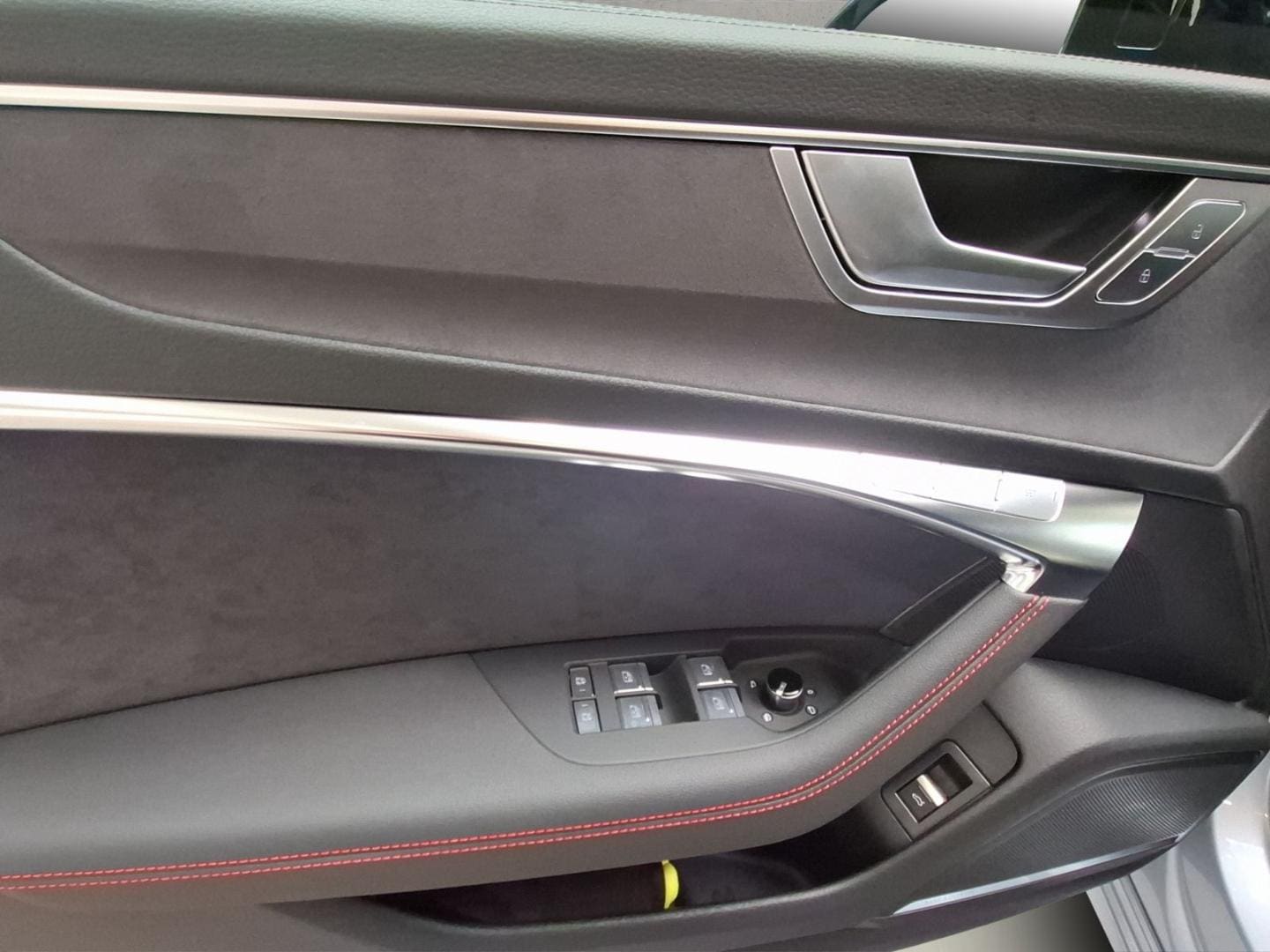 Bild über Audi A6 Limousine S line 40 TDI quattro S tronic - für weitere Informationen kontaktieren Sie den Audi Partner
