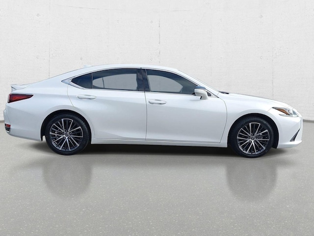 2024 Lexus ES 300h