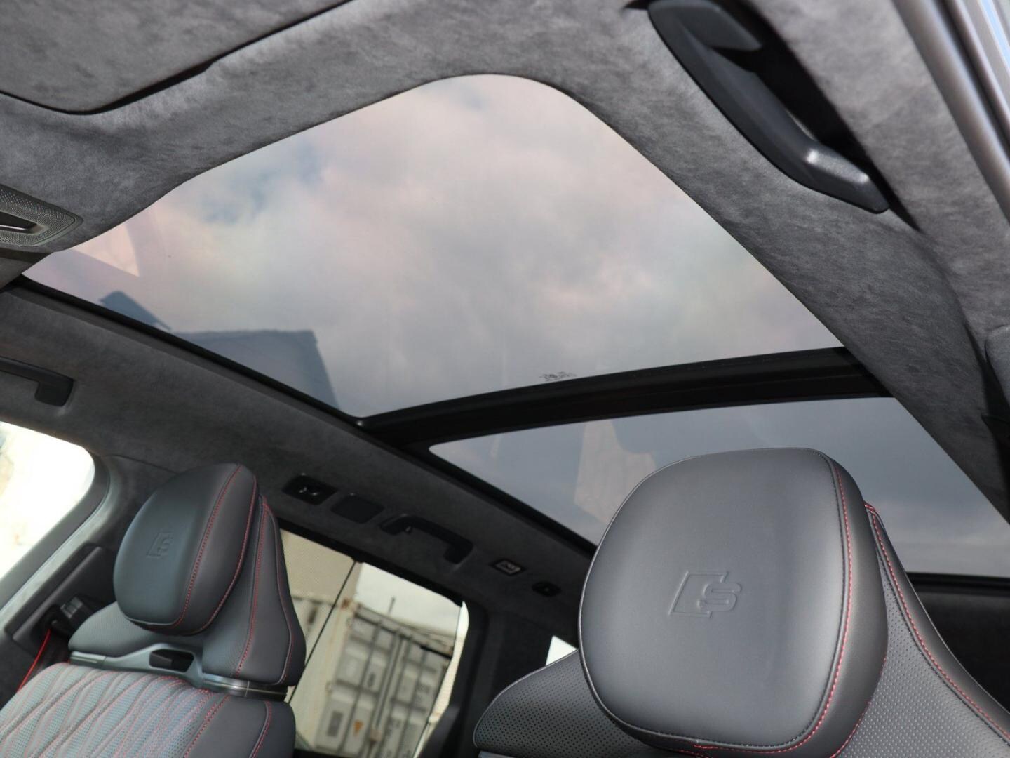 Bild über Audi Q7 SUV TDI quattro 220 kW tiptronic - für weitere Informationen kontaktieren Sie den Audi Partner