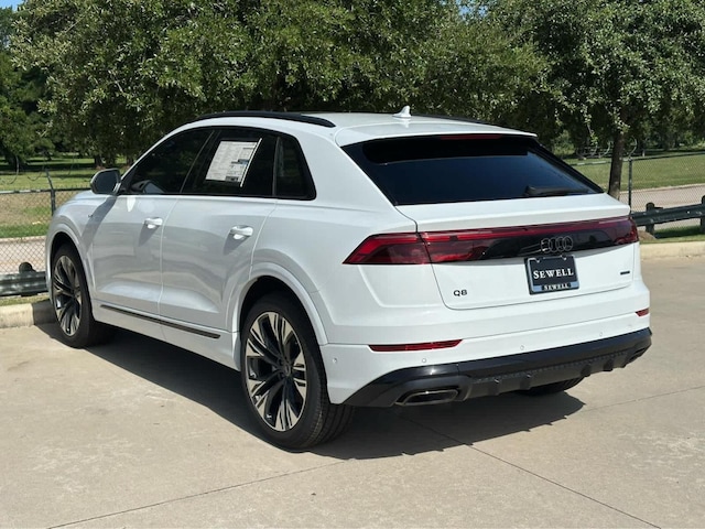 2026 Audi Q8