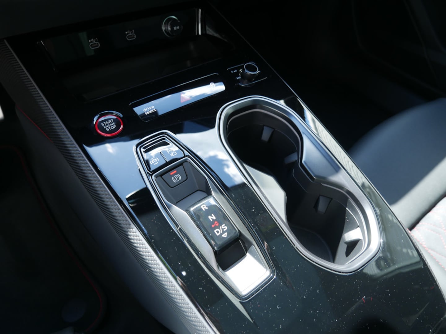 Bild über Audi A6 Avant TFSI quattro 270 kW S tronic - für weitere Informationen kontaktieren Sie den Audi Partner