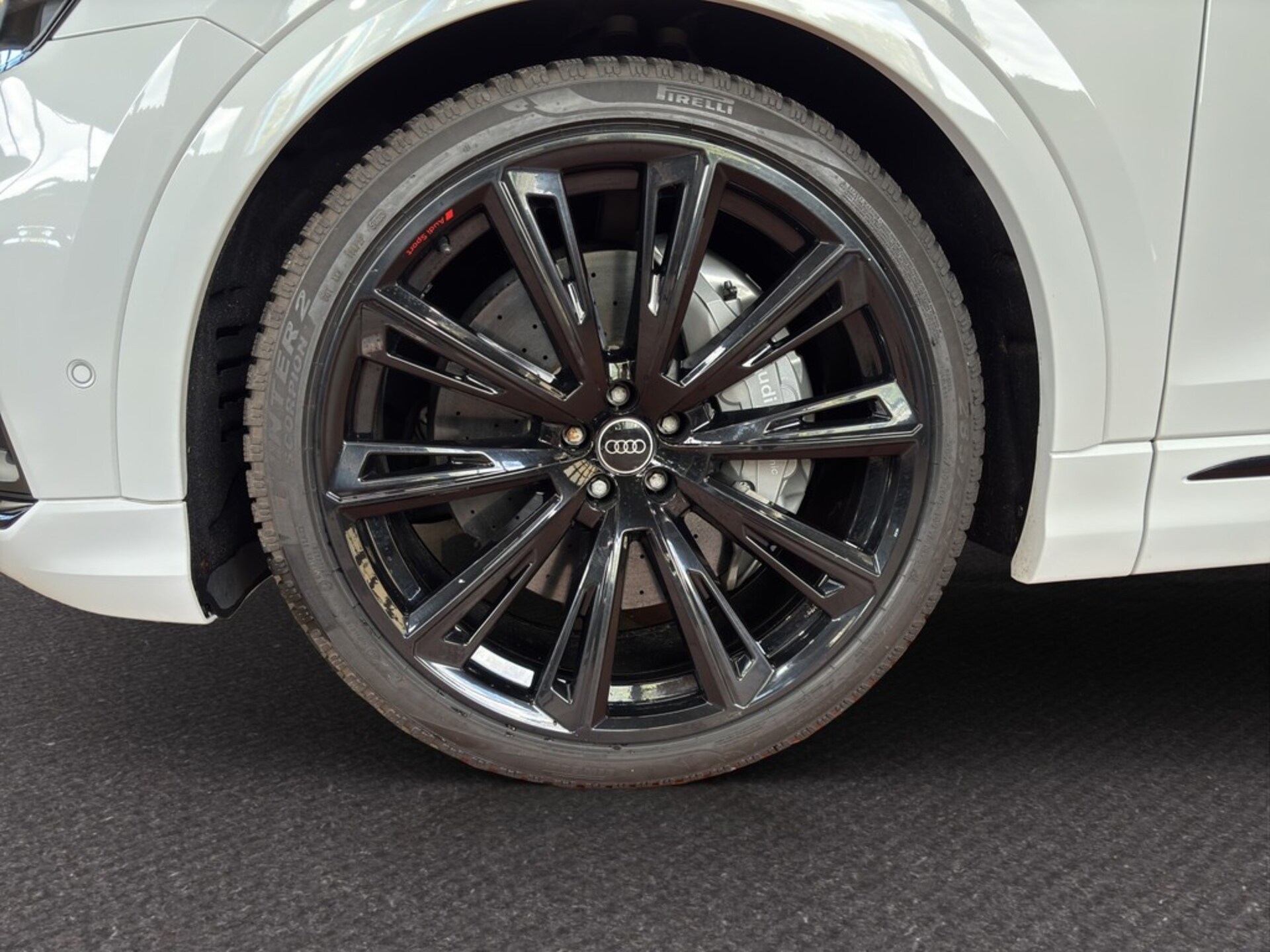 Audi SQ8 SUV