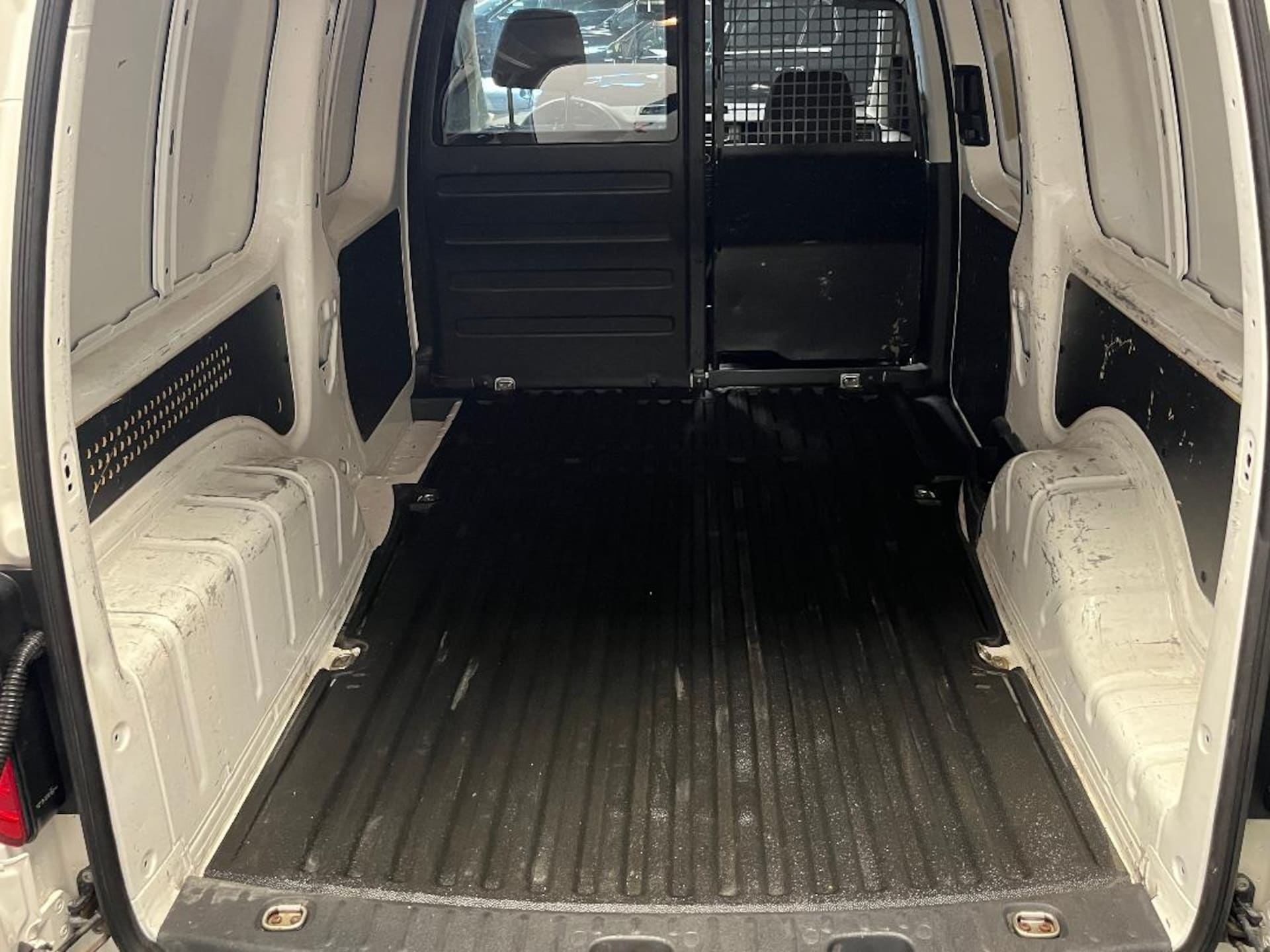 Volkswagen Caddy Maxi Kasten Basis-Modell