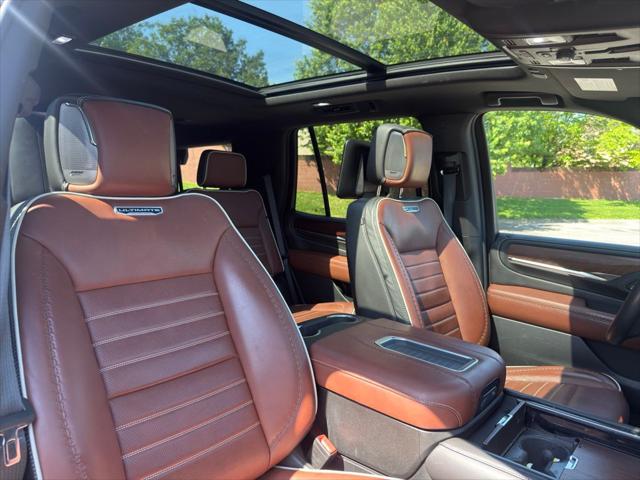 2024 GMC Yukon Denali Ultimate - Photo 15