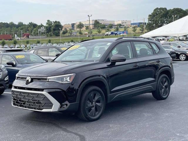 2025 Volkswagen Taos