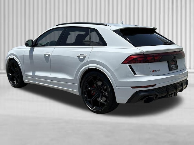 2026 Audi RS Q8 SUV performance