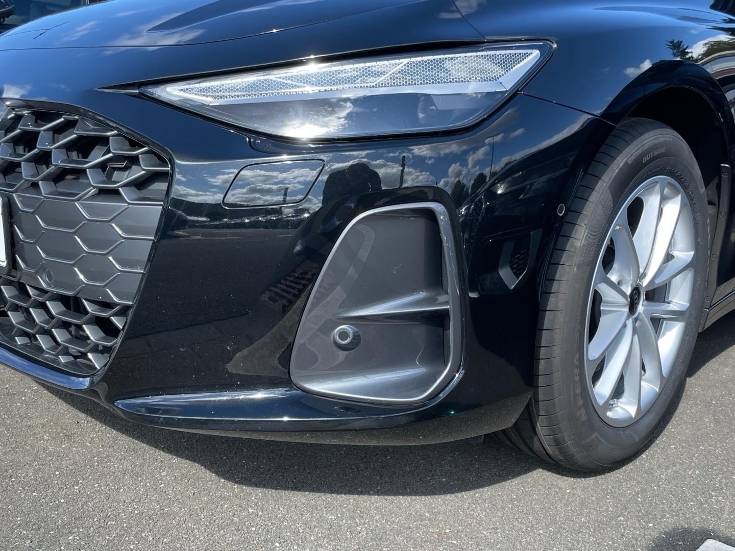 Bild über Audi A6 Avant TDI 150 kW S tronic - für weitere Informationen kontaktieren Sie den Audi Partner