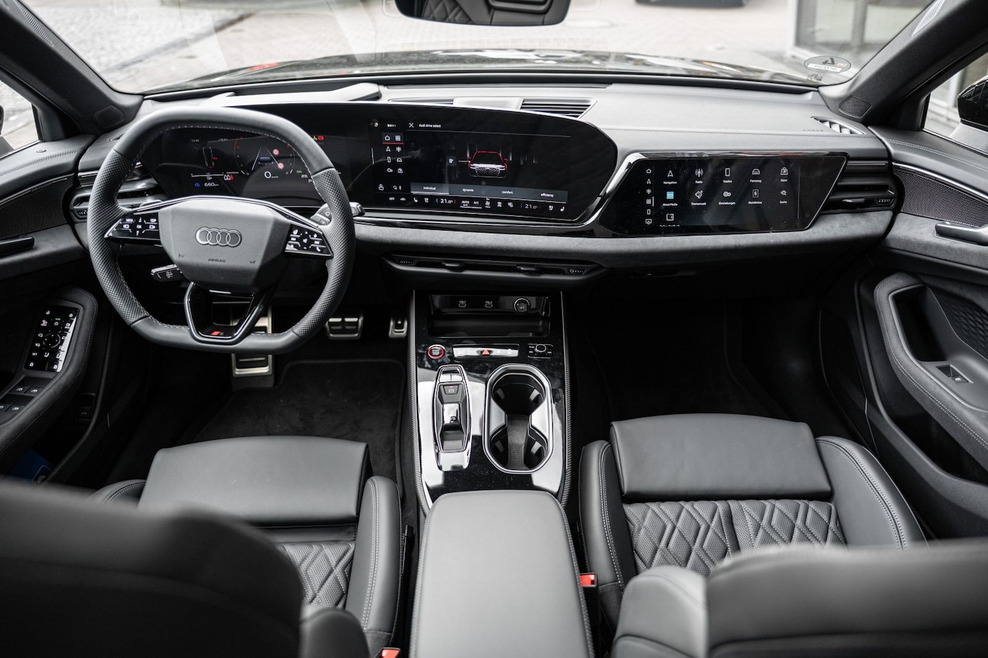 Bild über Audi A6 Avant edition one TFSI quattro 270 kW S tronic - für weitere Informationen kontaktieren Sie den Audi Partner