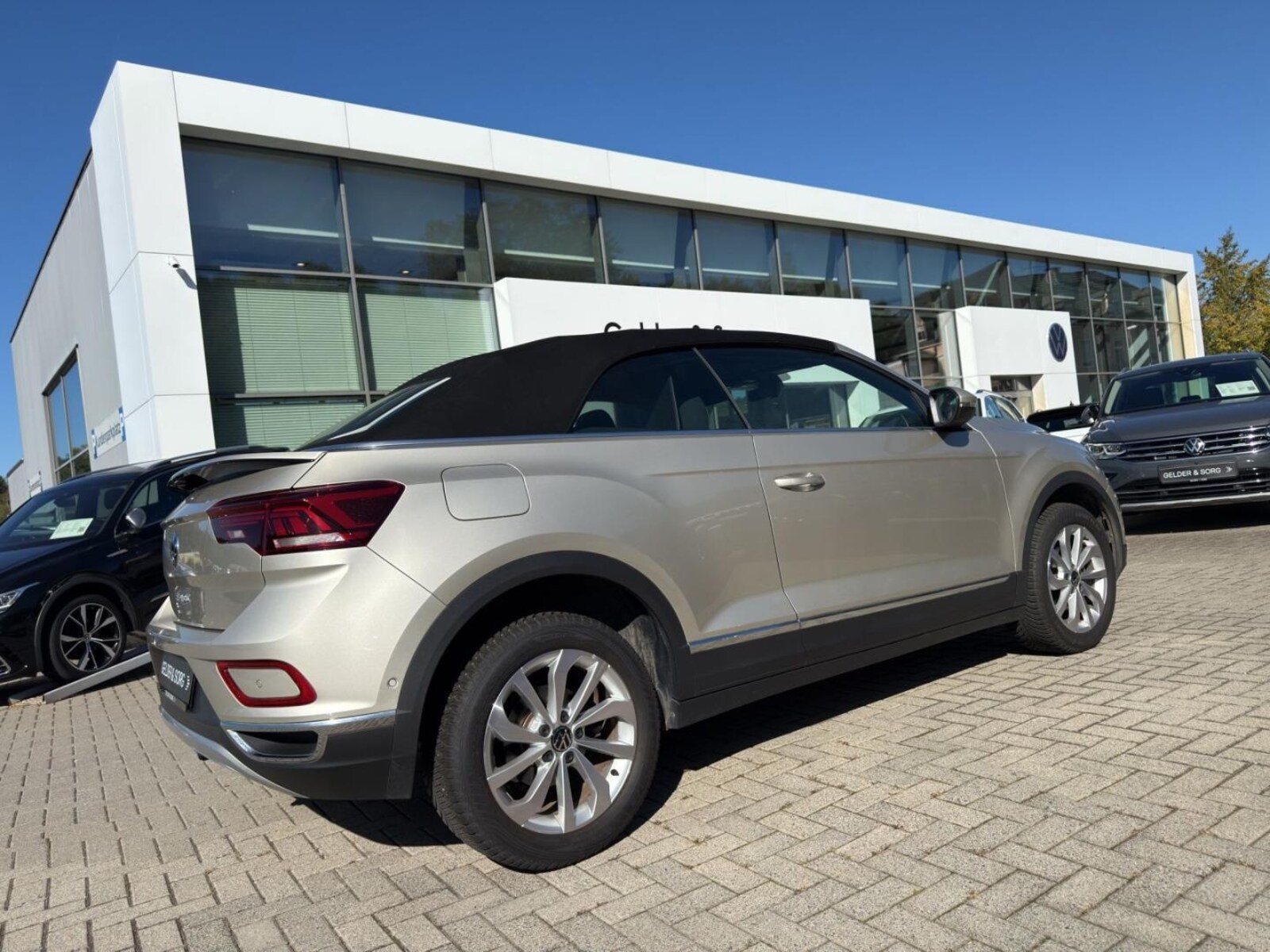 Volkswagen T-Roc Cabriolet – Bild 23