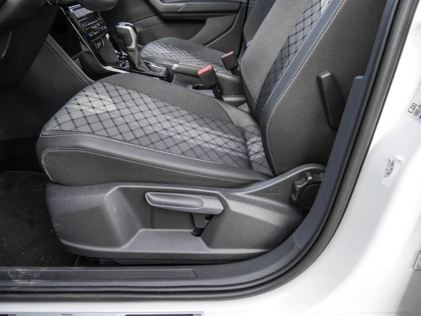 Volkswagen T-Cross – Bild 15
