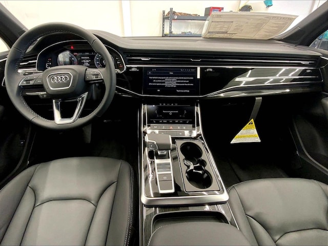 2026 Audi Q7 Premium - Photo 13