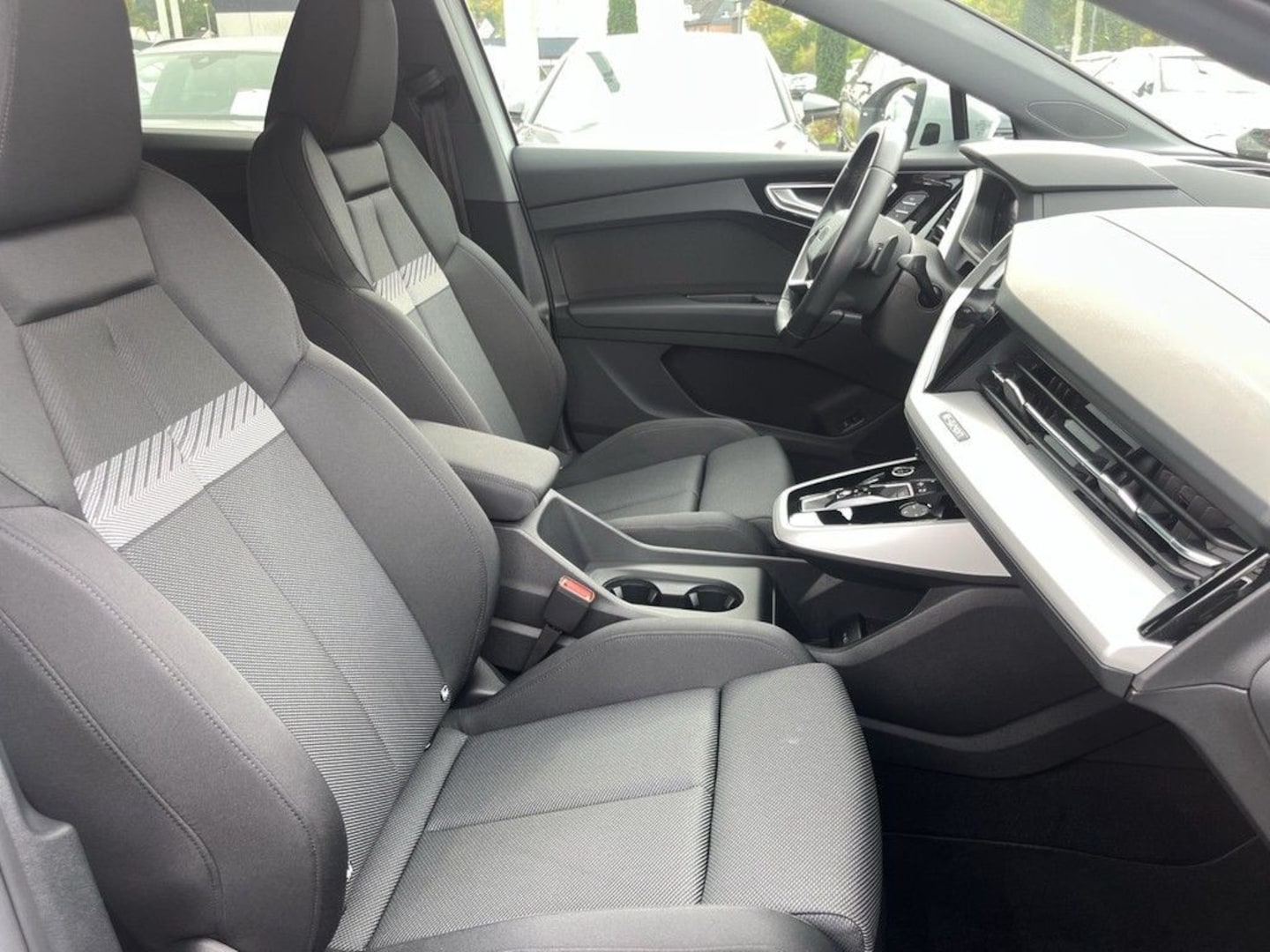 Bild über Audi Q4 e-tron 50 e-tron quattro - für weitere Informationen kontaktieren Sie den Audi Partner