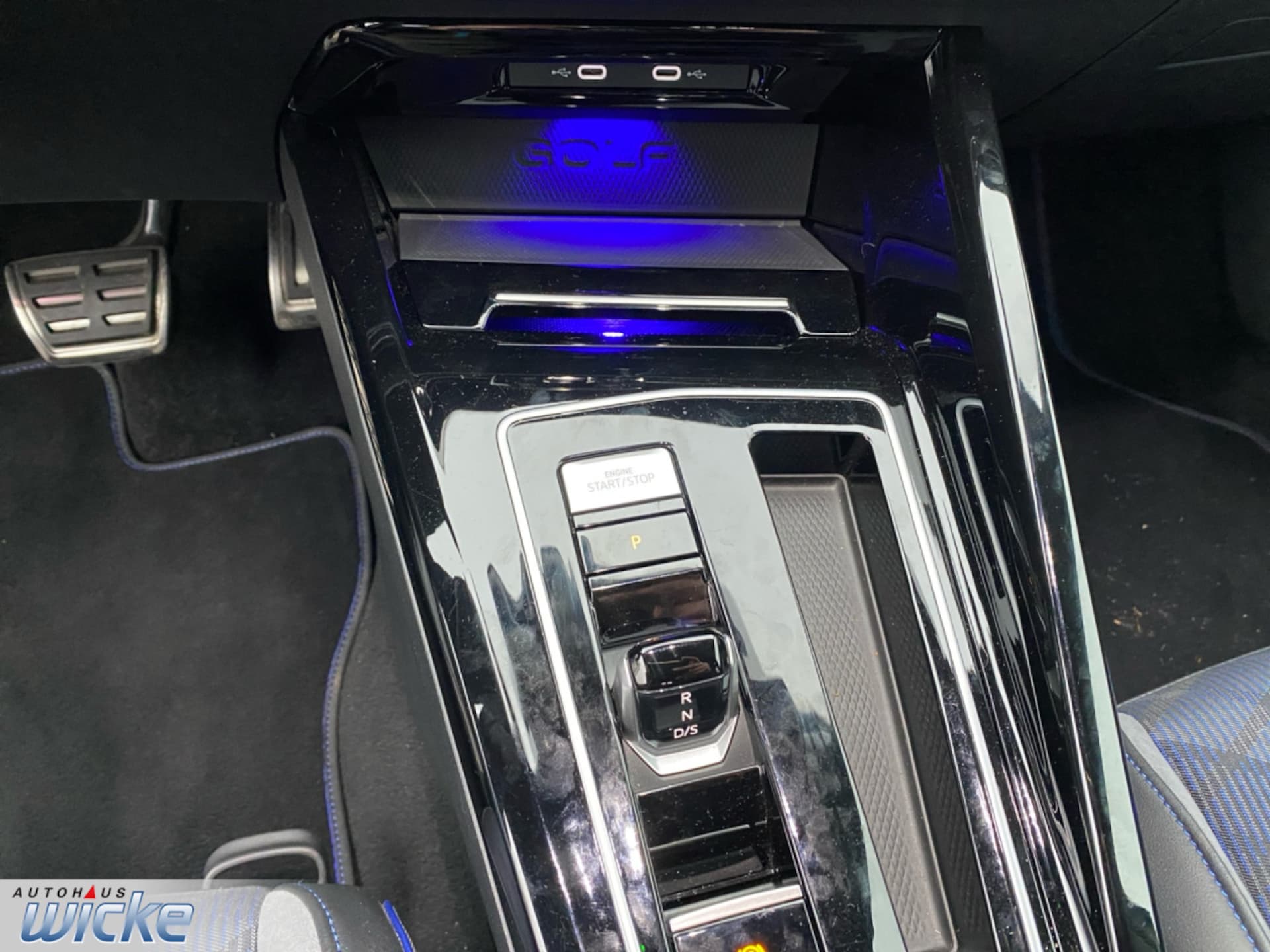 Volkswagen Golf R