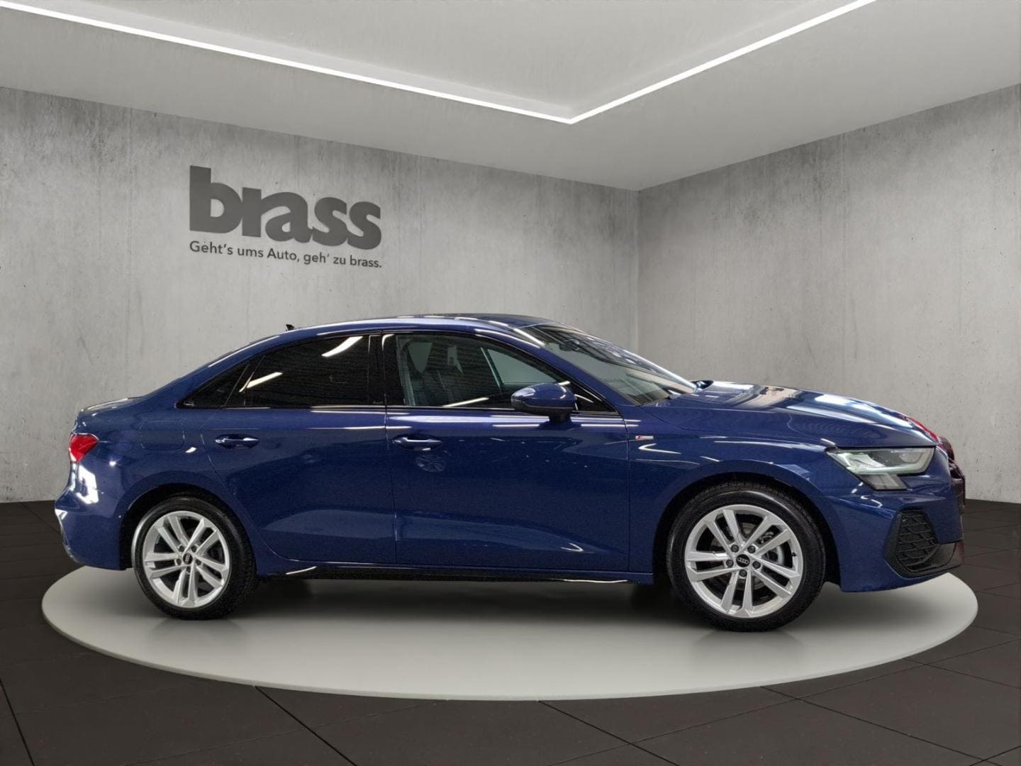 Bild über Audi A3 Limousine S line 35 TDI S tronic - für weitere Informationen kontaktieren Sie den Audi Partner