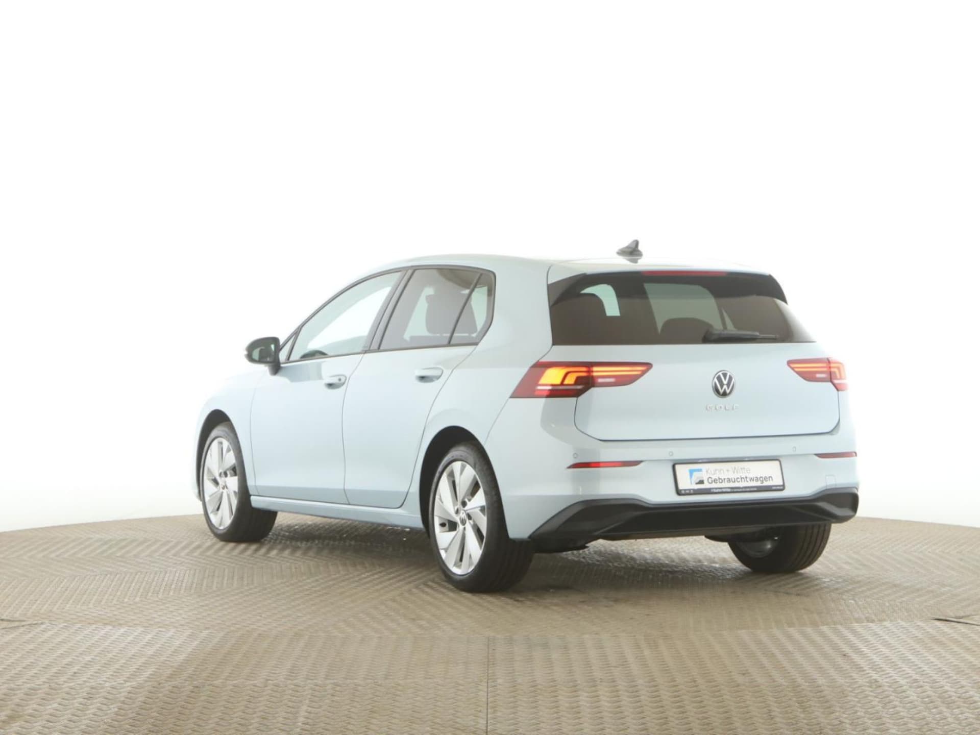 Volkswagen Golf Life