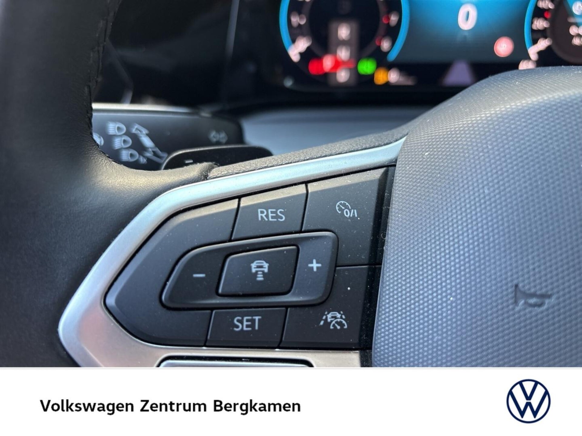 Volkswagen Golf Style