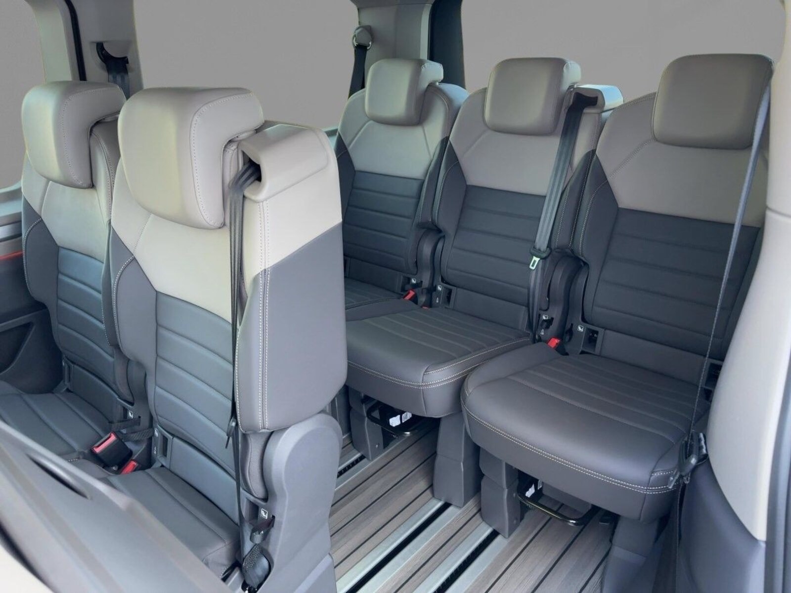 Volkswagen Multivan Langversion – Bild 13