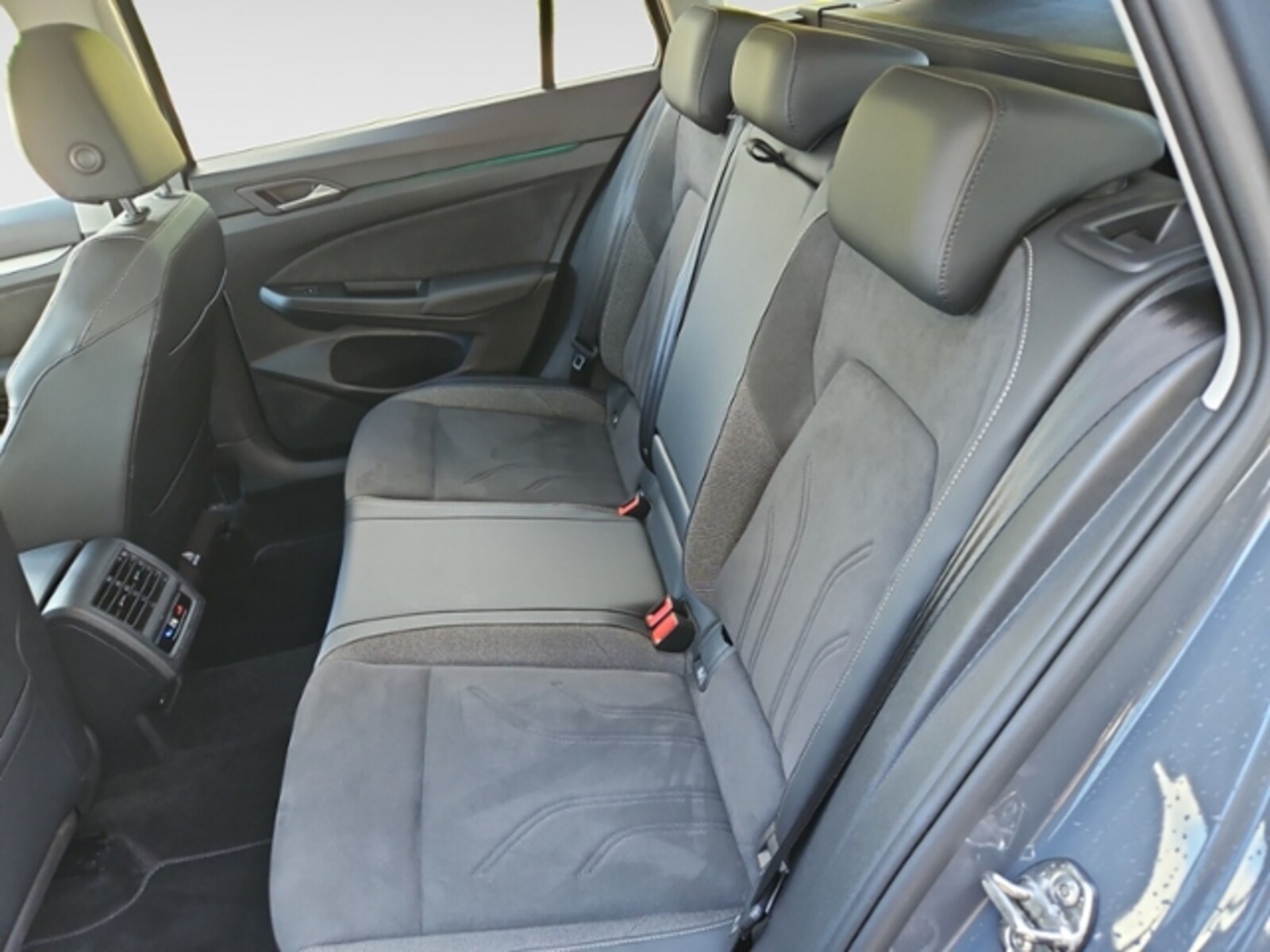 Volkswagen Golf Variant – Bild 9