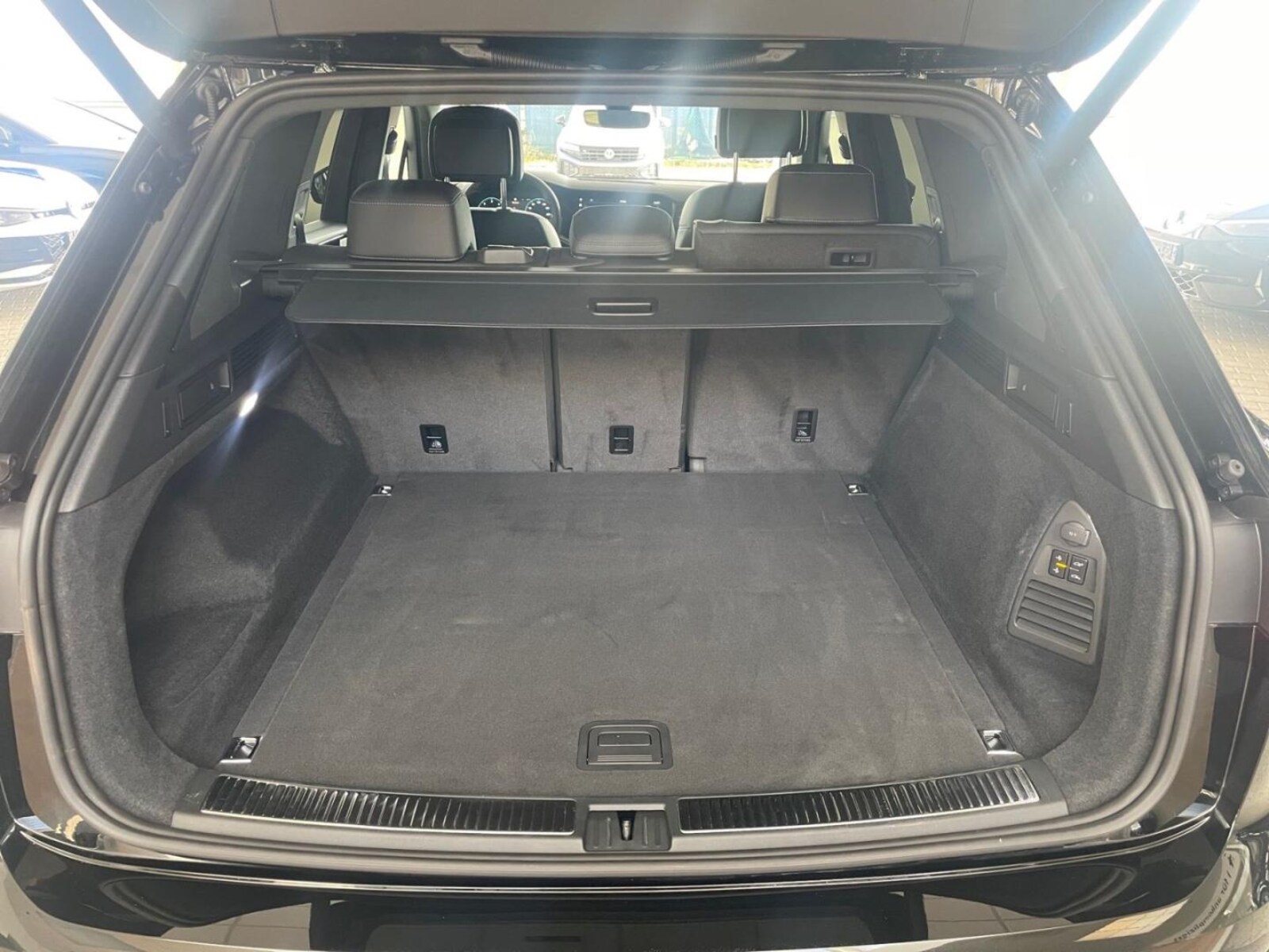 Volkswagen Touareg – Bild 17